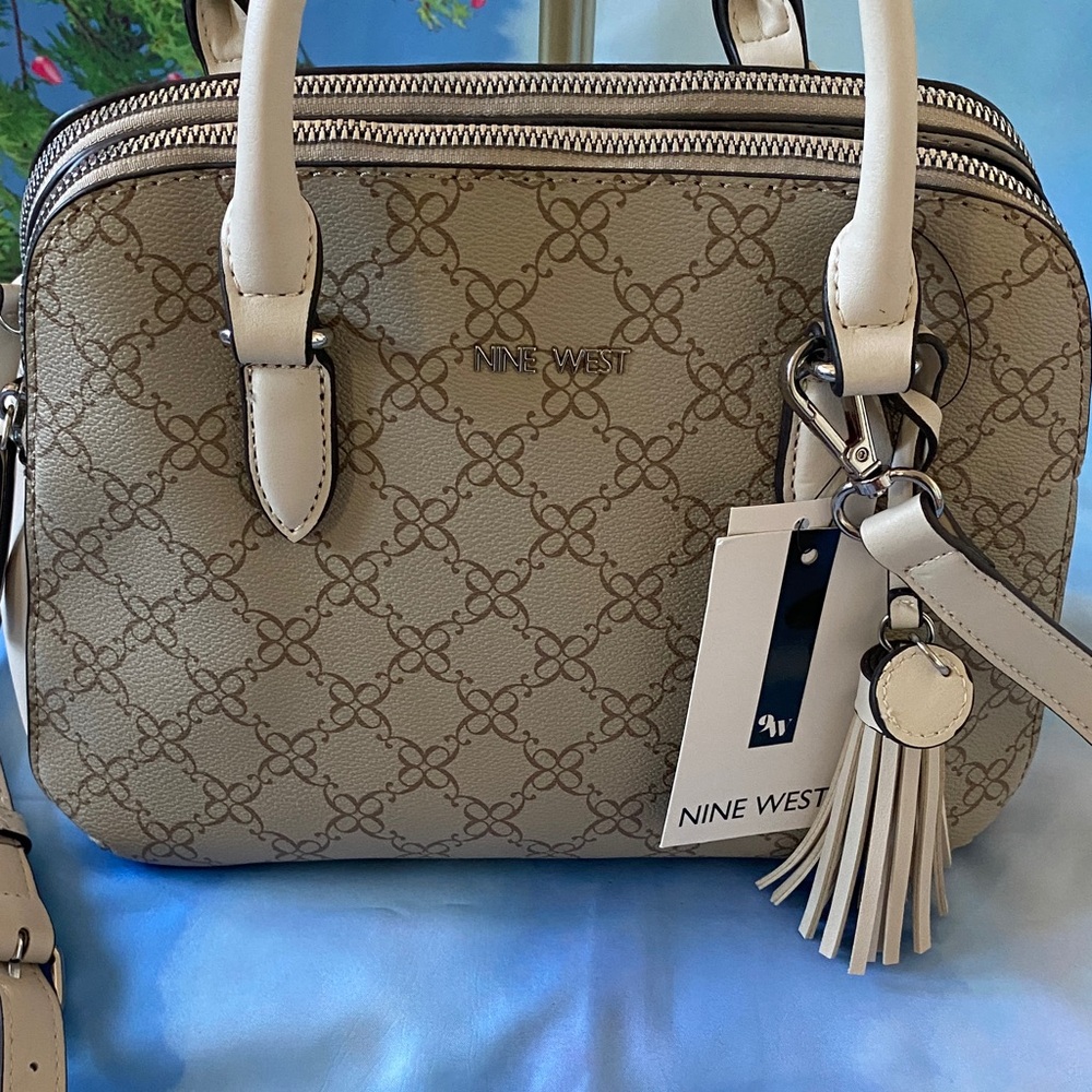 NWT Nine West Beige and Cream Patterned Satchel